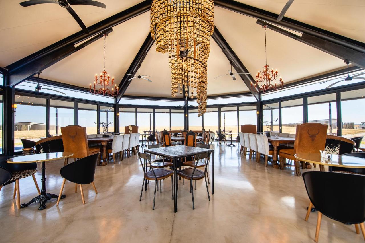 Etosha King Nehale Villa Omuthiya Exterior foto
